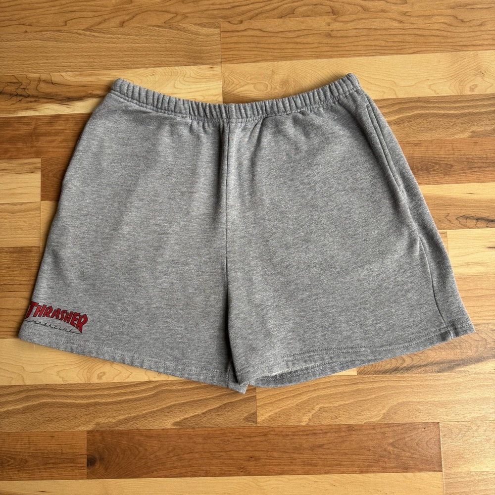 Thrasher Magazine Outline P.E Heather Grey Women’s Shorts Medium